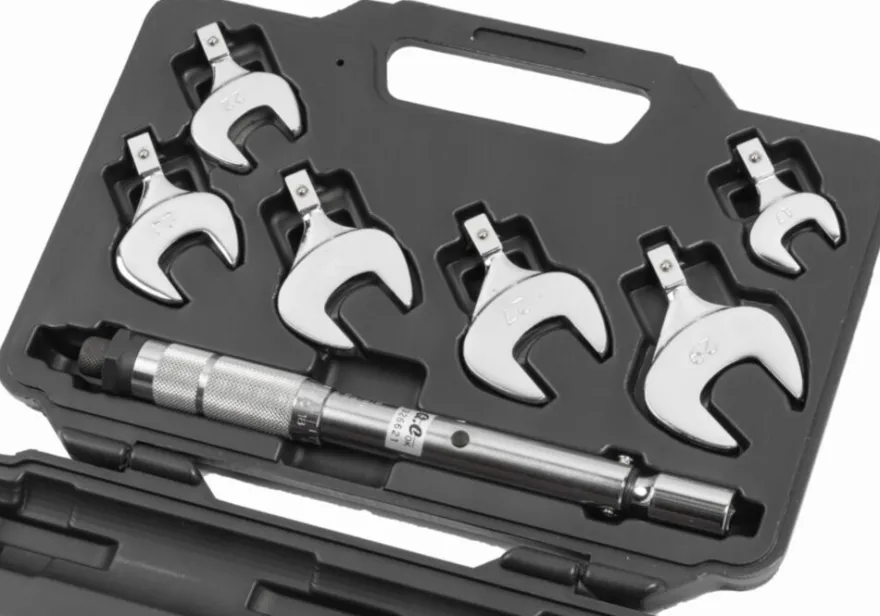 Klucz dynamometryczny do klimatyzacji z końcówkami 10-75 Nm 3/8" z 6 końcówkami