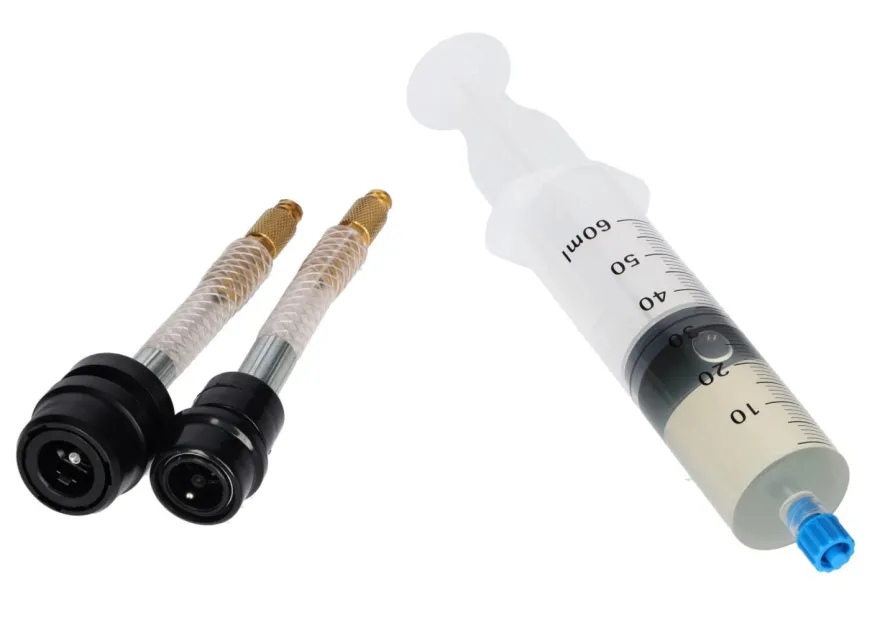 Uszczelniacz do aut elektrycznych do klimatyzacji POE 30ml R134a R1234yf z adapterami